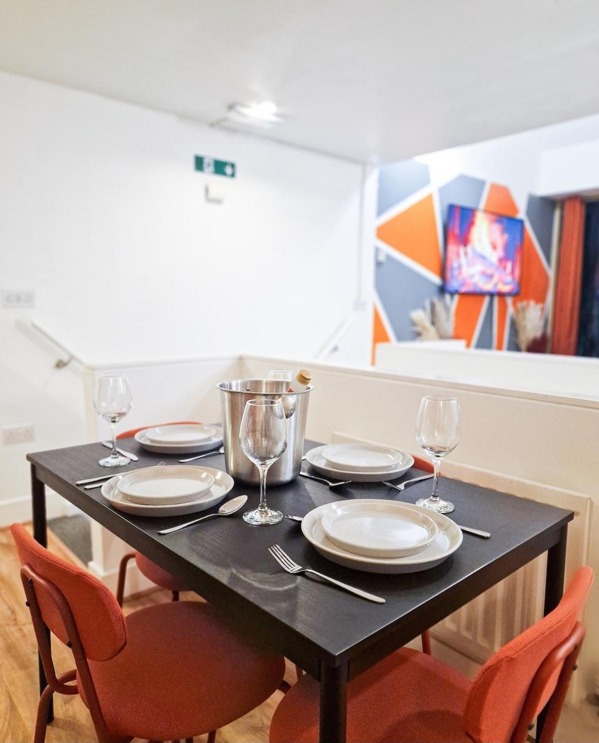 Luxury Waterfront Property With Free Parking Coventry Extérieur photo