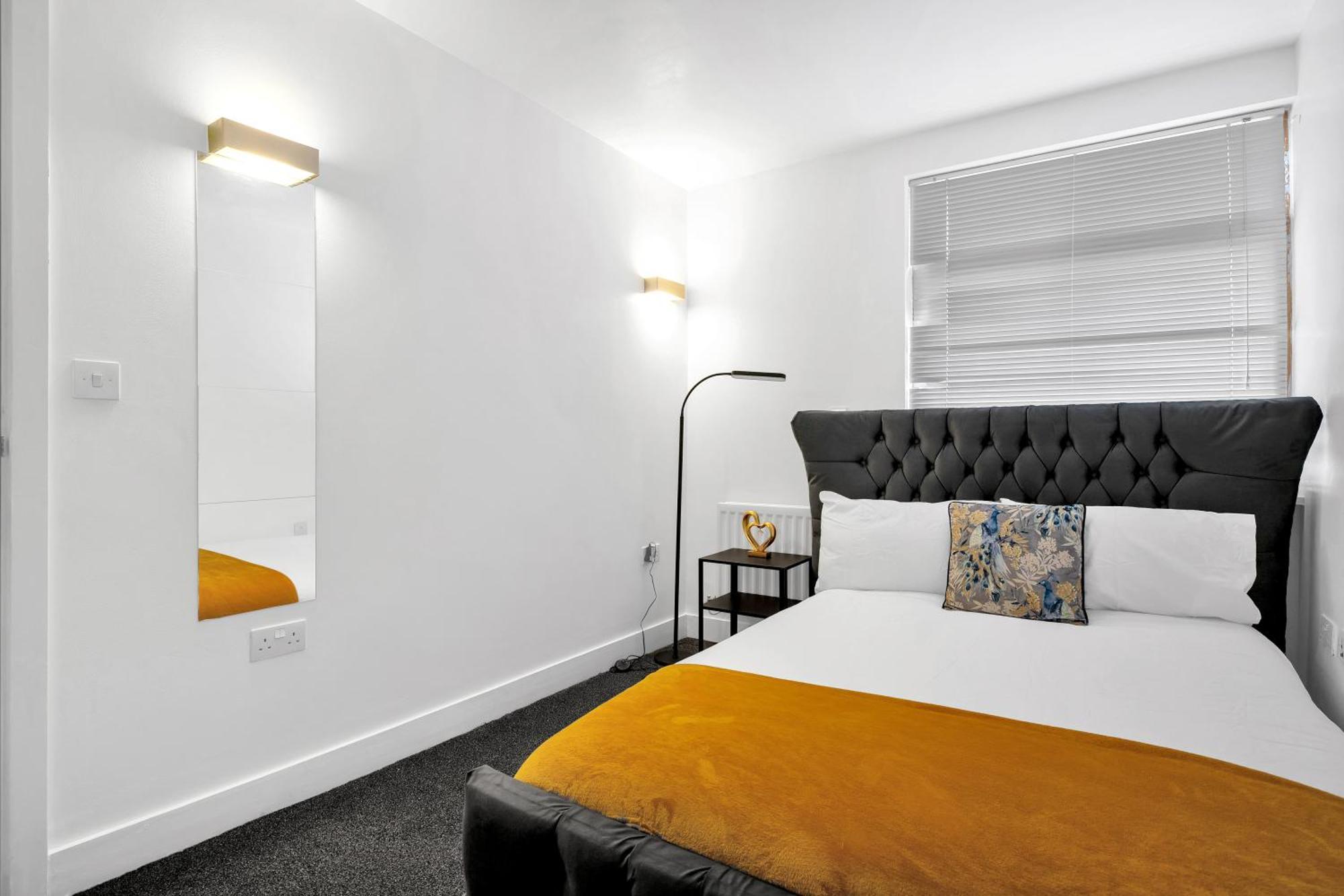 Luxury Waterfront Property With Free Parking Coventry Extérieur photo