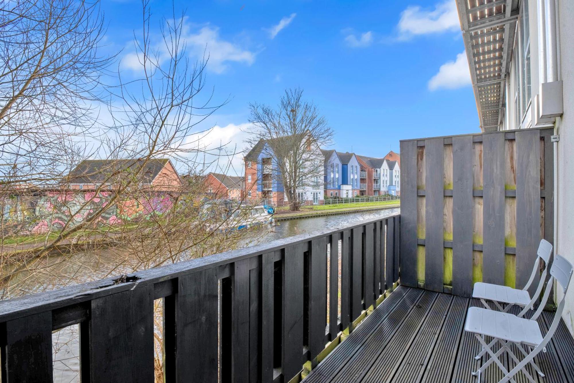 Luxury Waterfront Property With Free Parking Coventry Extérieur photo