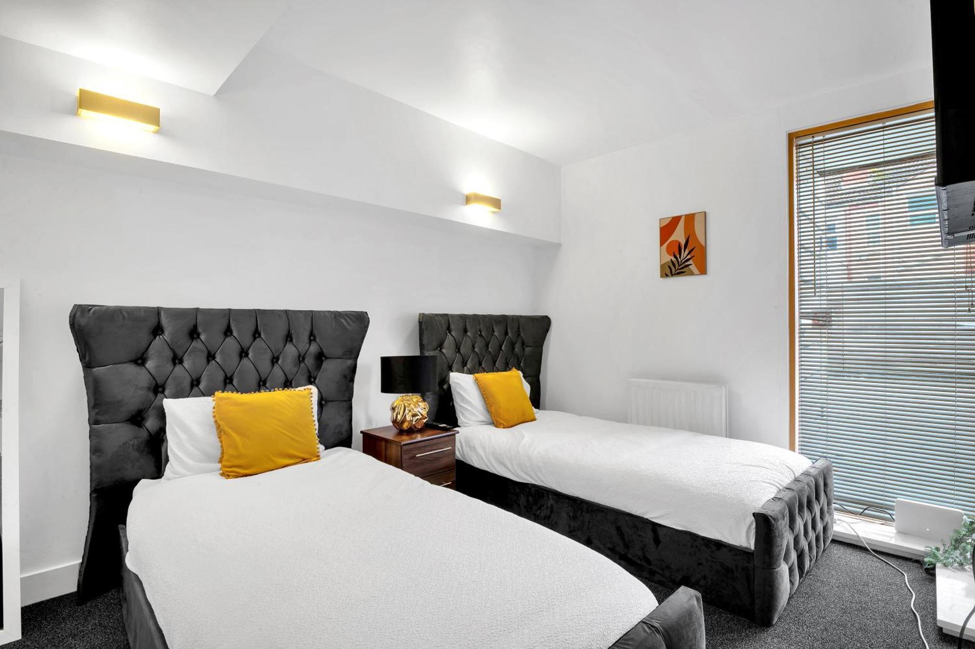 Luxury Waterfront Property With Free Parking Coventry Extérieur photo