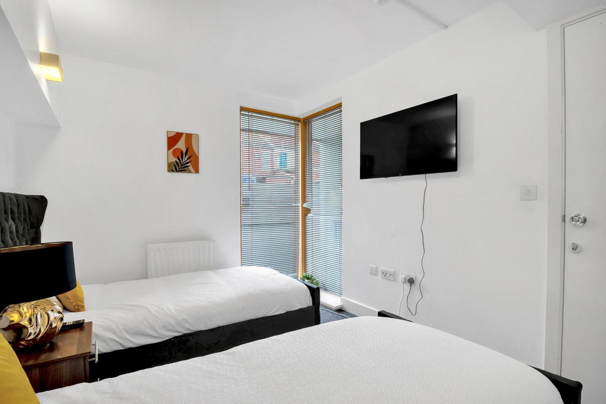 Luxury Waterfront Property With Free Parking Coventry Extérieur photo